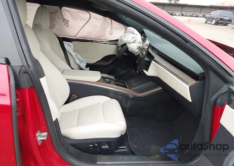 2022 Tesla Model S Dual Motor All-Wheel Drive z USA, uszkodzony, nr VIN 5YJSA1E53NF493553